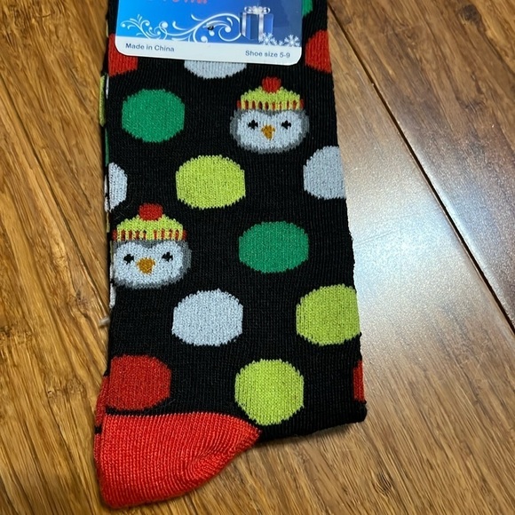 Christmas Socks Black with colored circles & a cute animal face, Sock Sz 9-11 - Picture 3 of 5